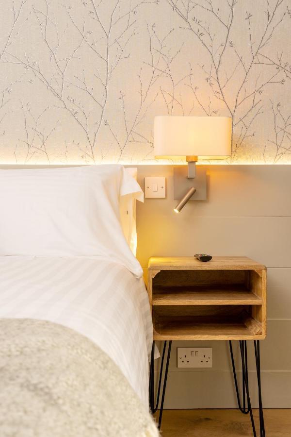 The Roost On Rock Road Hotel Бари Екстериор снимка
